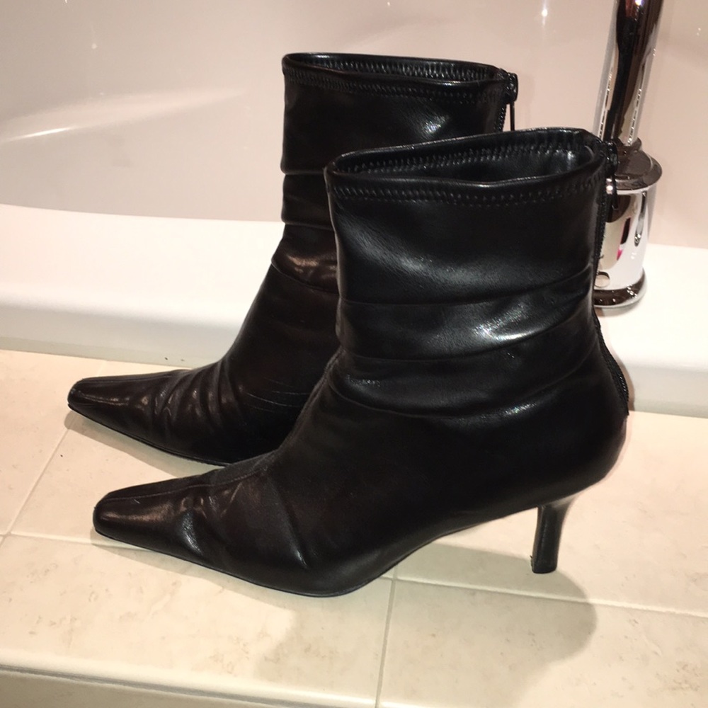 Black Boots